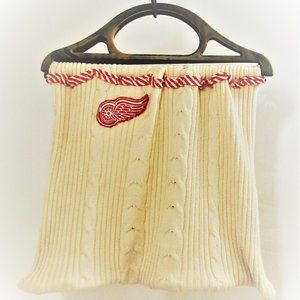 Red Wings Waled Purse